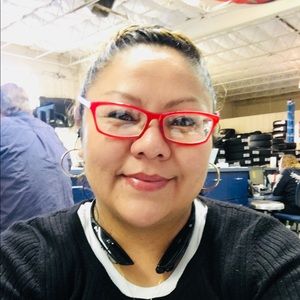 Meet your Posher, Zelpha